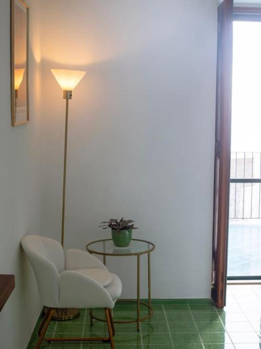 Casa Intiso - Two Double Bedroom Apartment Positano Exteriör bild